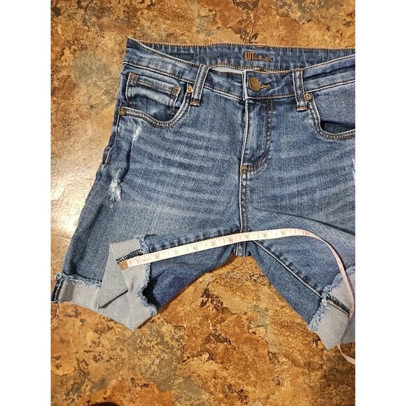 Kut From The Kloth Women’s JuniorsDenim Low Rise Shorts Sz 4 Raw Hem (A20) - Picture 8 of 8